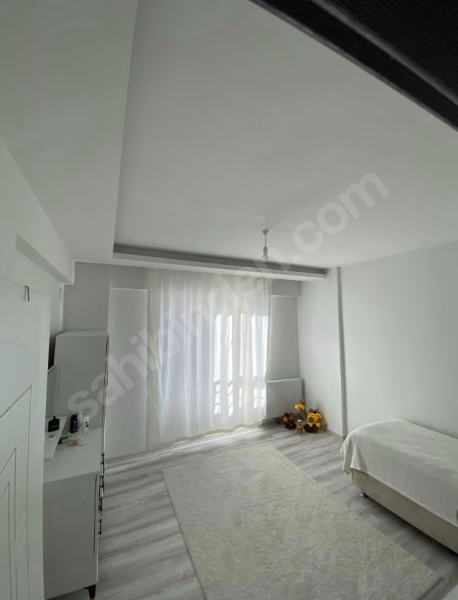 GENERALEMİRİN EN GENİŞ VE FERAH 4+1 DAİRESİ