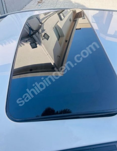 Memurdan Temiz Sunrooflu Astra-J
