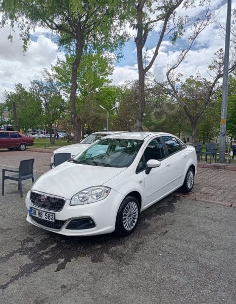 HASARSIZ ORJİNAL AİLE ARACI 2015 MULTİJET LİNEA 151.500KM