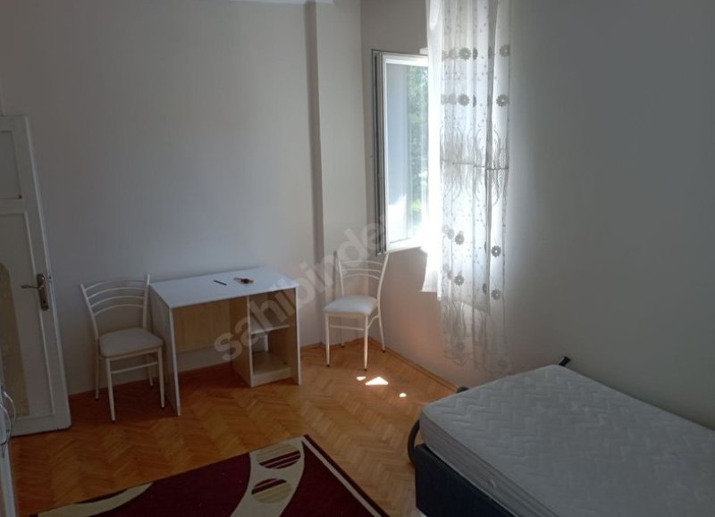 TALAS YENİDOĞANDA MERKEZİ KONUMDA 2+1 SAHİBİNDEN KİRALIK DAİRE