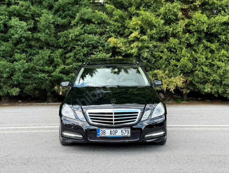 NADİR TEMİZLİKTE 2011 MODEL KOLDAN VİTES E250 CDI