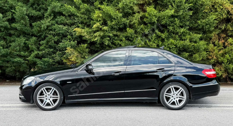NADİR TEMİZLİKTE 2011 MODEL KOLDAN VİTES E250 CDI