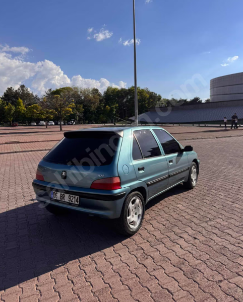 Temiz aile aracı 106