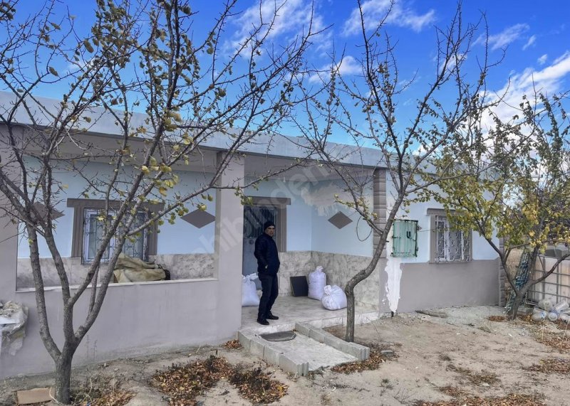 Yeşilhisarda satılık evli bağ
